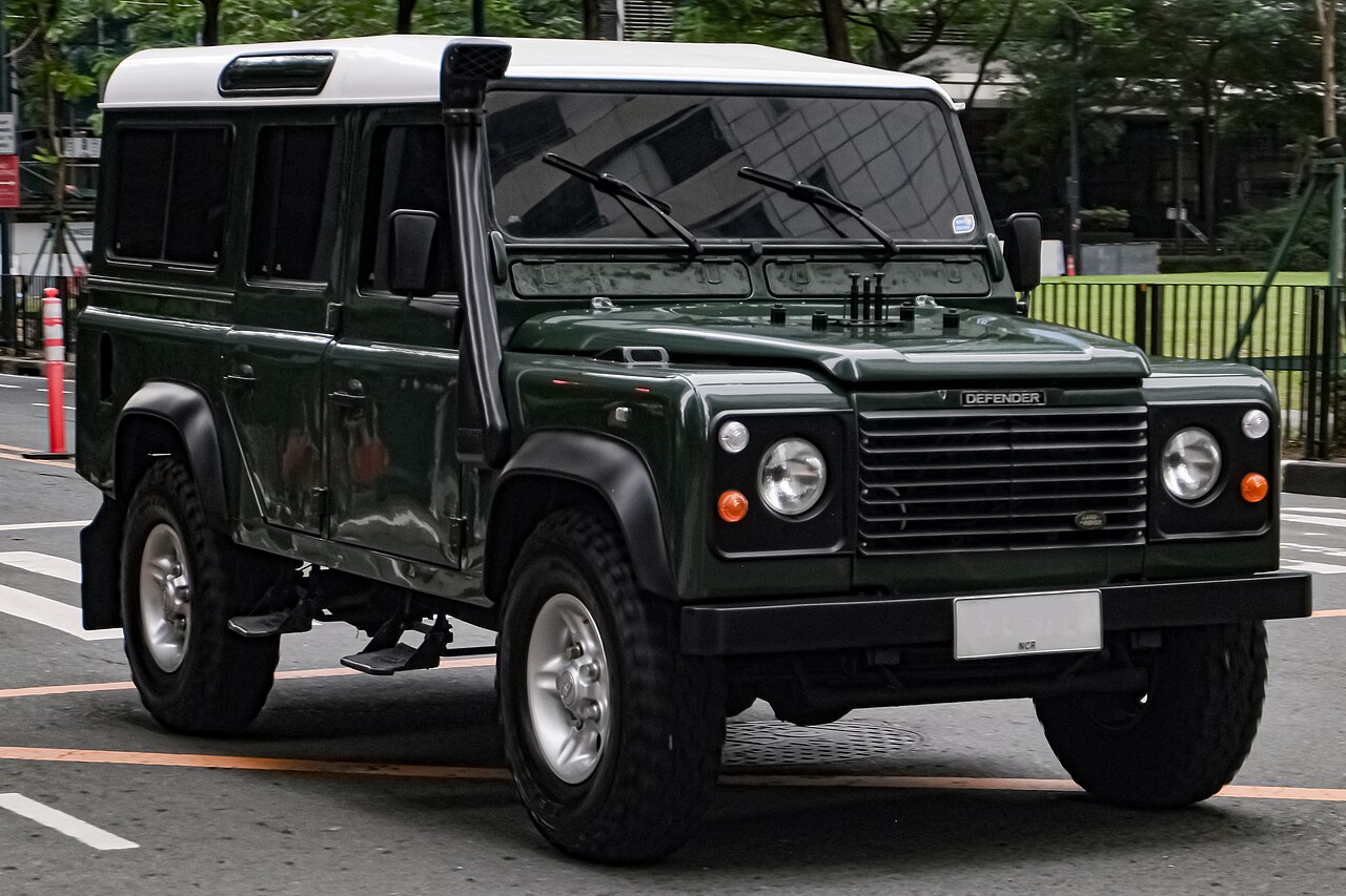 Land Rover Defender 110