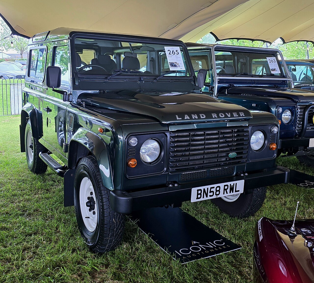 Defender 90 — 2008 Defender 90 2.4 TDCi Country Station Wagon in dark green