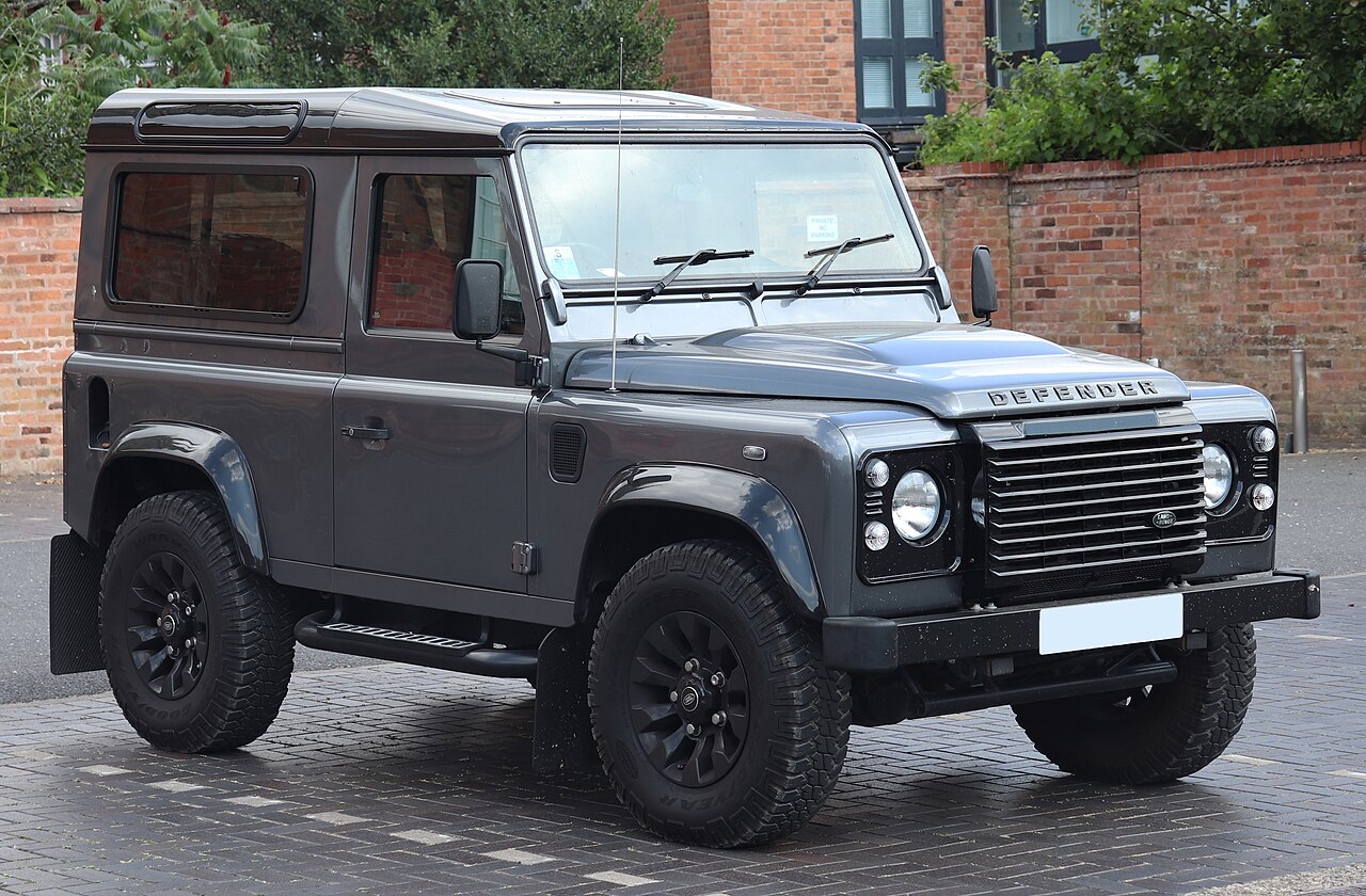 Land Rover Defender 90